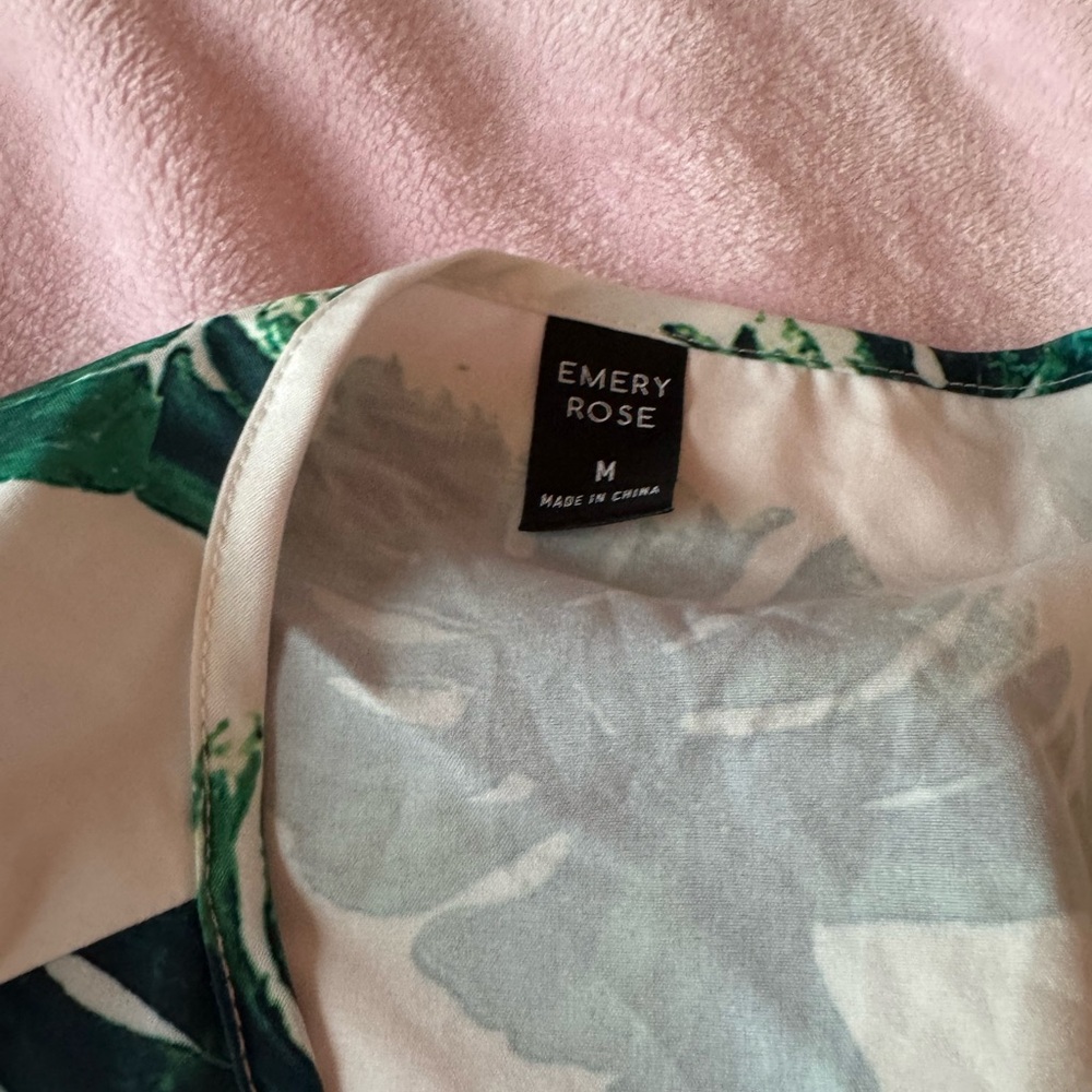 Tropical Leaf Print Short Set - Picture 12 of 12